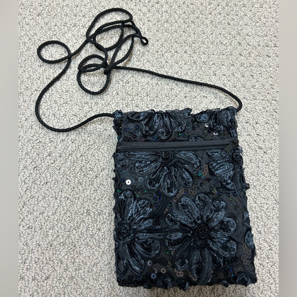 2/$20❤️- BAG | Women’s floral sequin mini purse